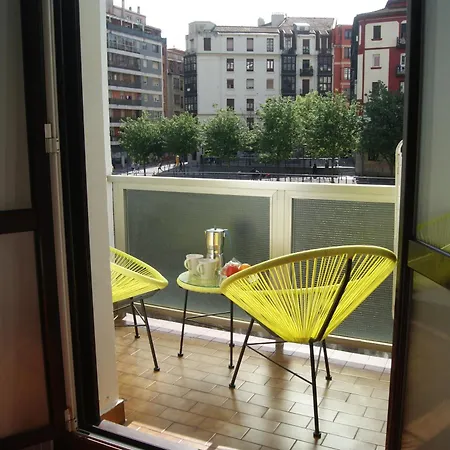 Centro De Bilbao, Amplio, Ascensor Більбао