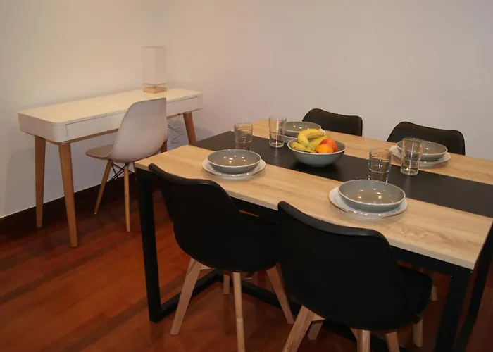 Centro De Bilbao, Amplio, Ascensor Apartment